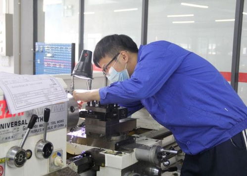 民辦本科與公辦?？?計算機及辦公設備維修專業的選擇與差距